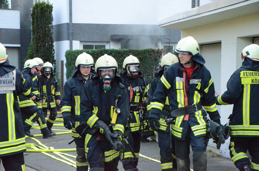 Feuer Koeln Dellbrueck Hochwinkel P55.jpg